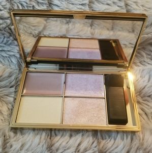 Sleek Highlighting Pallette